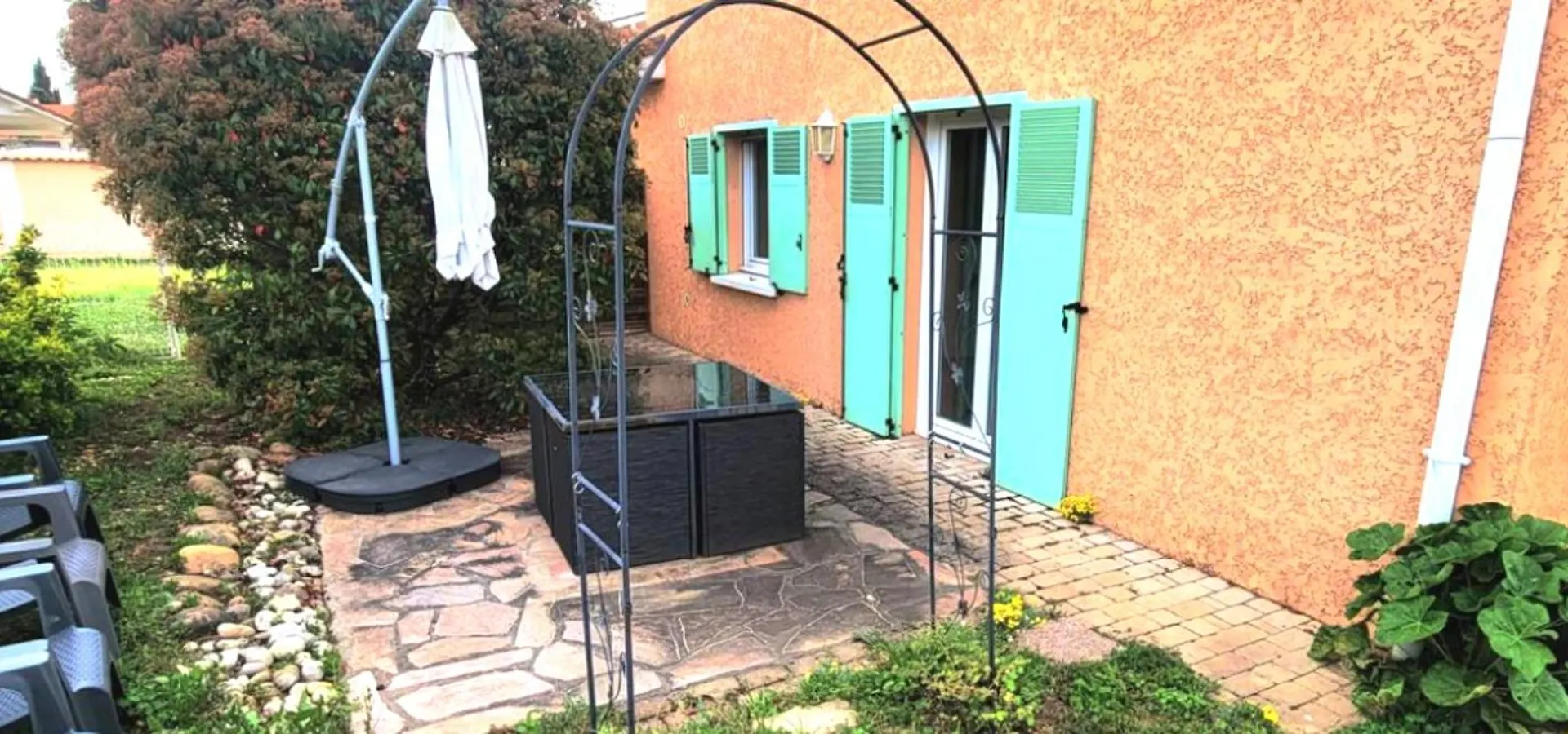 Casa Papidou, Charmante Maison Au Calme Jonage